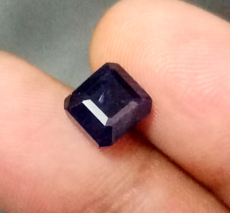 100% Natural Sapphire Gemstone Neelam