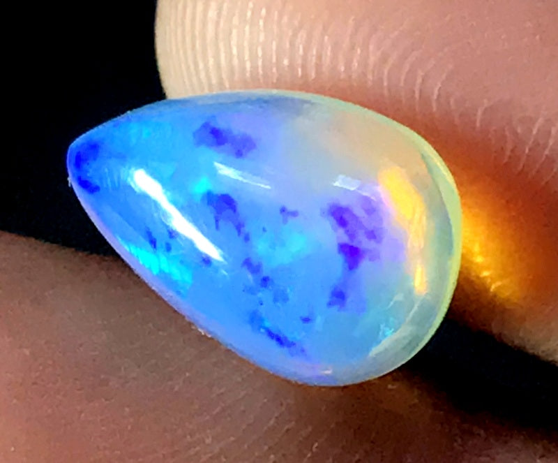 100% Natural Opal Gemstone 2.75 Ratti