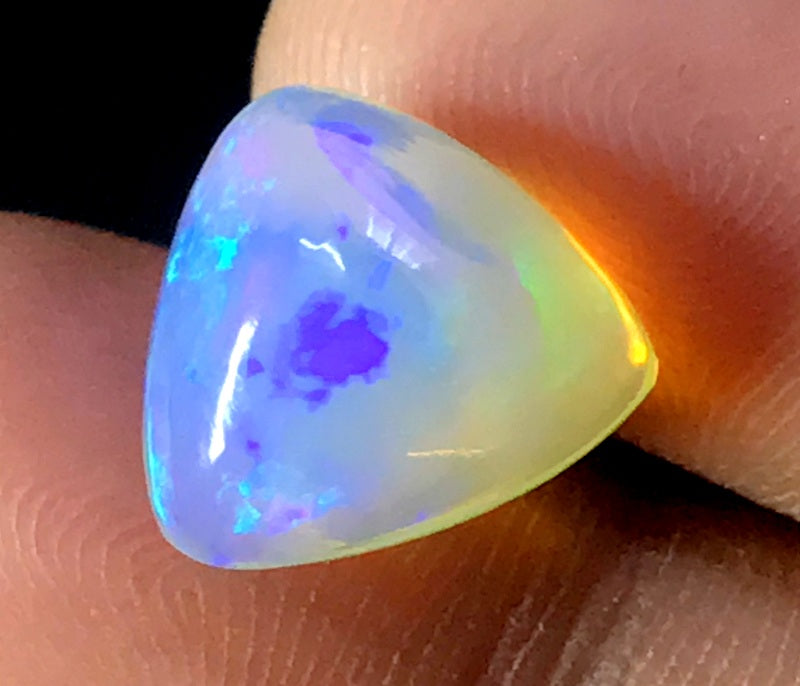 100% Natural Opal Gemstone 4.14 Ratti