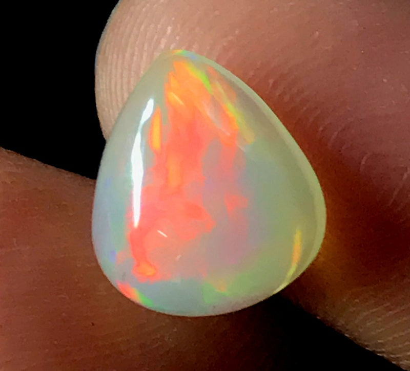 100% Natural Opal Gemstone 2.18 Ratti