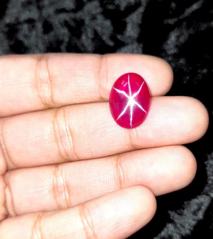 Star Ruby Gemstone 11 ct 6 Rays